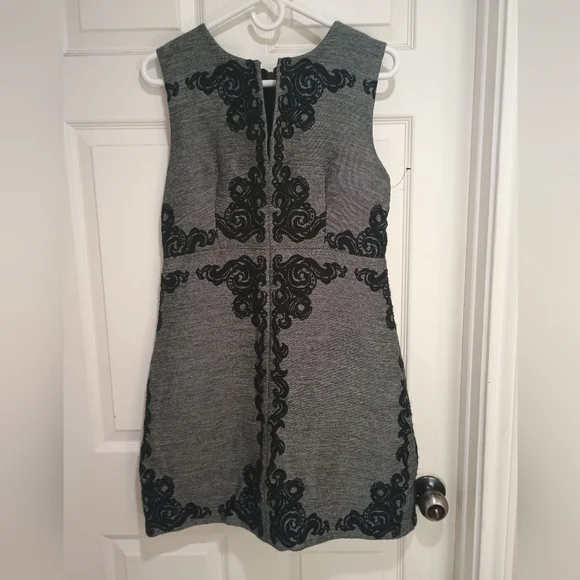 Diane Von Furstenberg Gray and Black Dress Size 10 - Picture 2 of 5